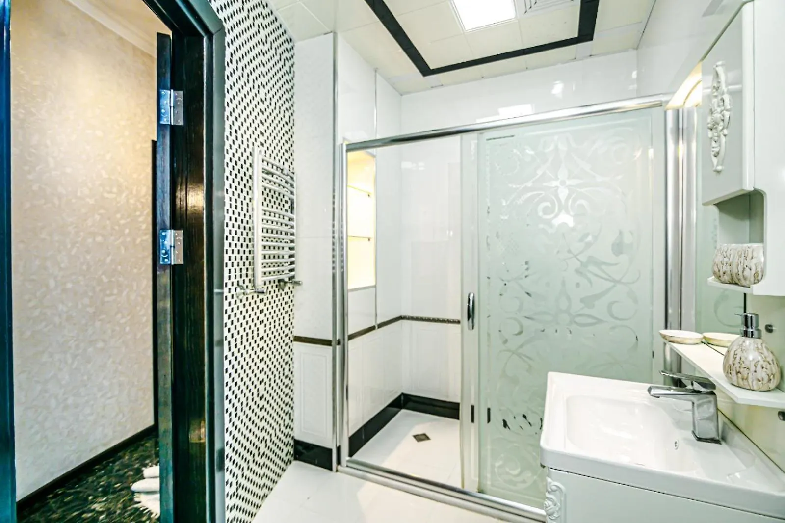 City Centre Delux Apartment Baku